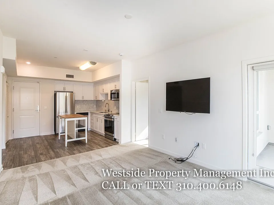 12655 Bluff Creek Dr #420