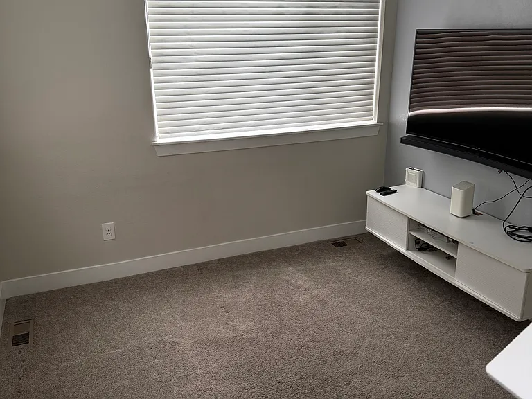 2114 N Decatur St — Photo 9