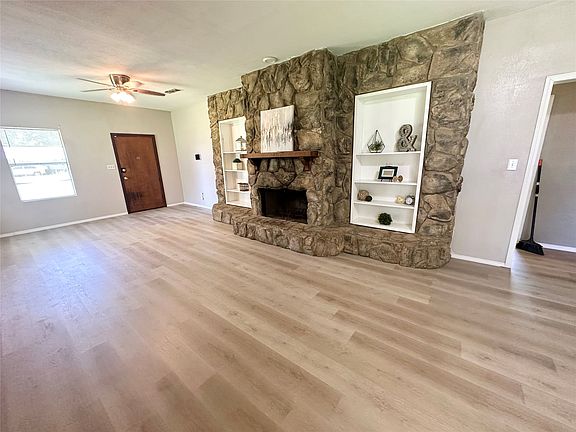 4th image of 1021 Scarpengo Rd