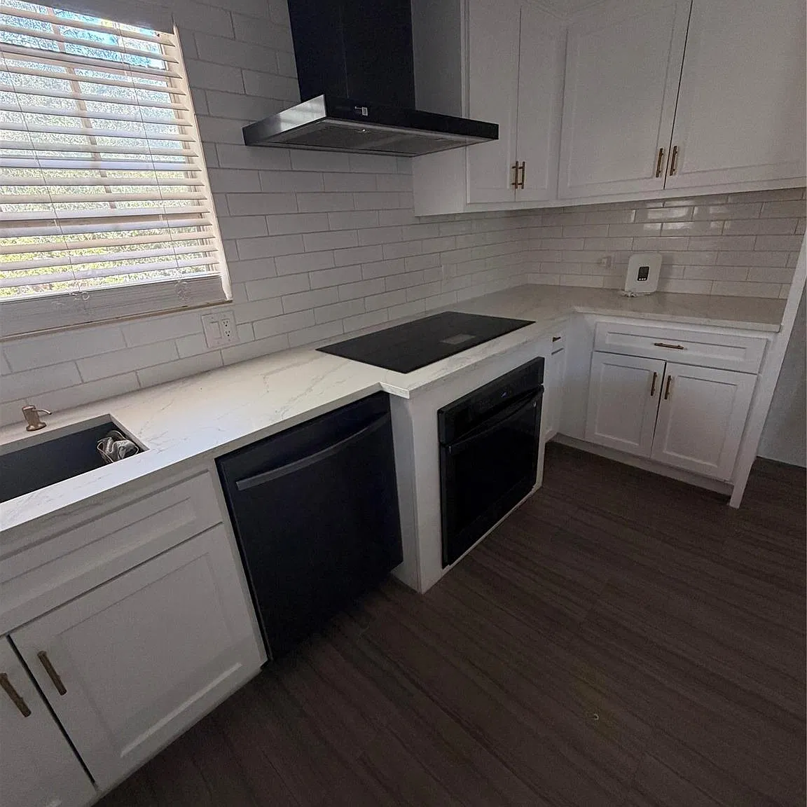 Studio, 1.0 bath, 999 sqft, $1,525 — Photo 4