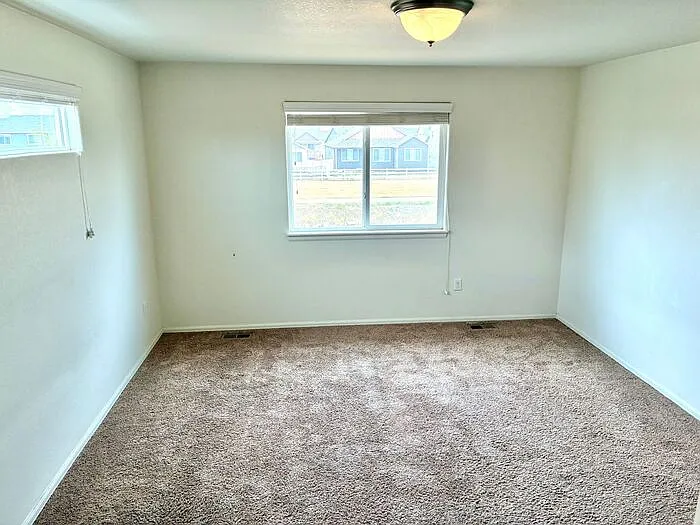 831 Lakebrook Ct — Photo 21