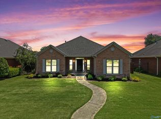 1010 Brookshire Ln SE, Decatur, AL 35601