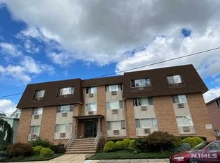 227 13th St #A7, Palisades Park, NJ 07650