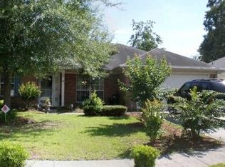 25 Chapel Dr, Savannah, GA 31406