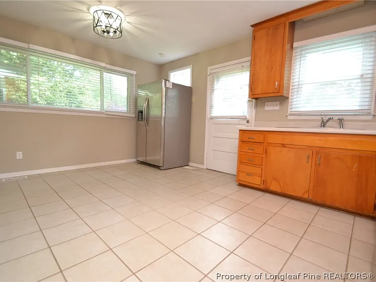 5131 Lundy Dr — Photo 9