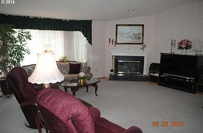 5th image of 10404 NE 74th St