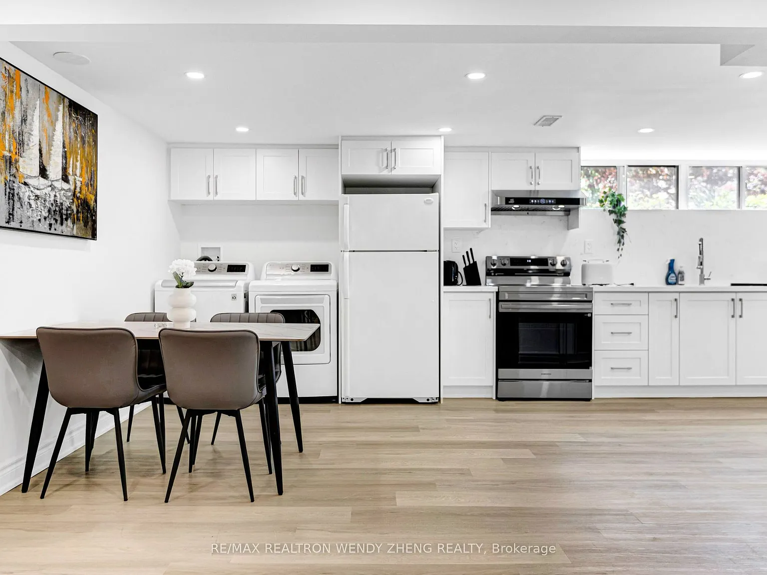 3 bed, $2,400 — Photo 3