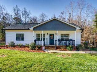 203 Olde Coach Ln, Crouse, NC 28033
