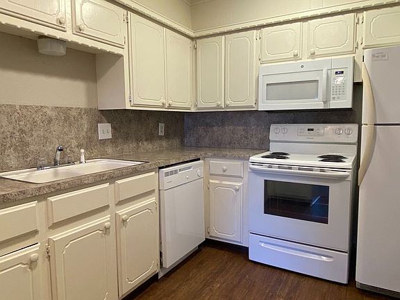 2nd image of 1811 S Oklahoma St