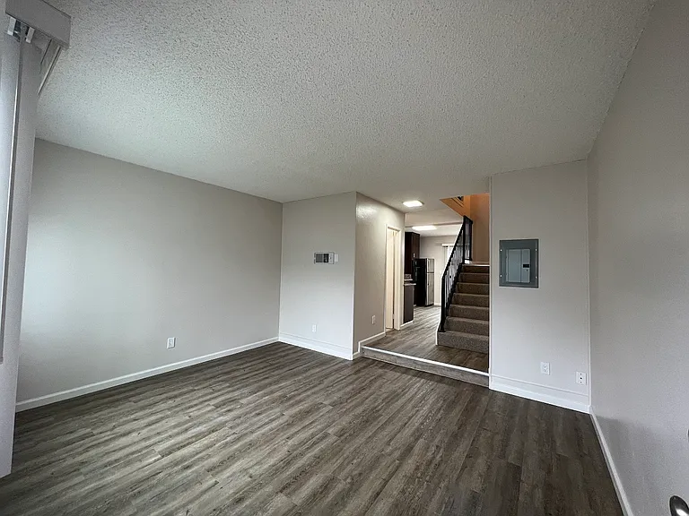 4811 Coronado Ave — Photo 5