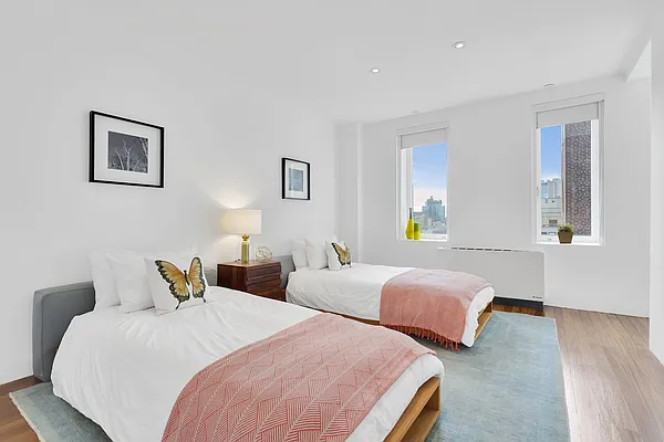 Sold by Compass | media 8