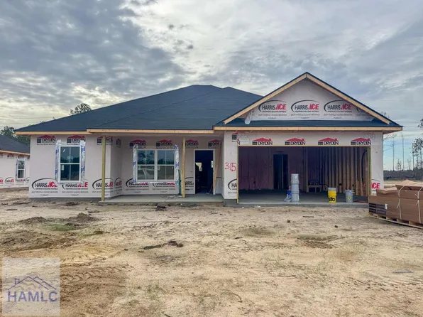 152 Calhoun Way NE, Ludowici, GA 31316