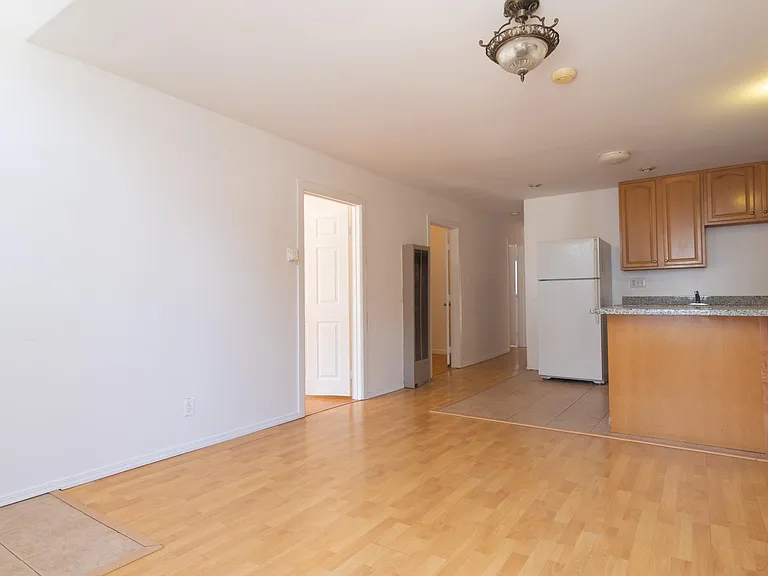1032 York St — Photo 20