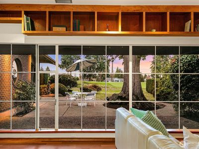 7503 Fairway Drive NE, Seattle, WA, 98115