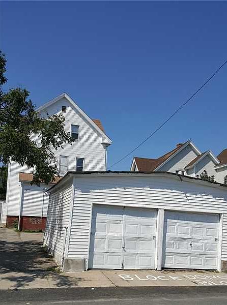 2nd image of 228-230 Baker St