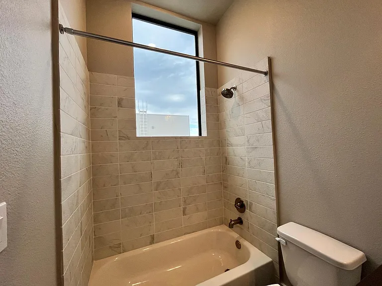 Second bedroom bath