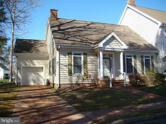 3rd image of 28496 Sawgrass Ct
