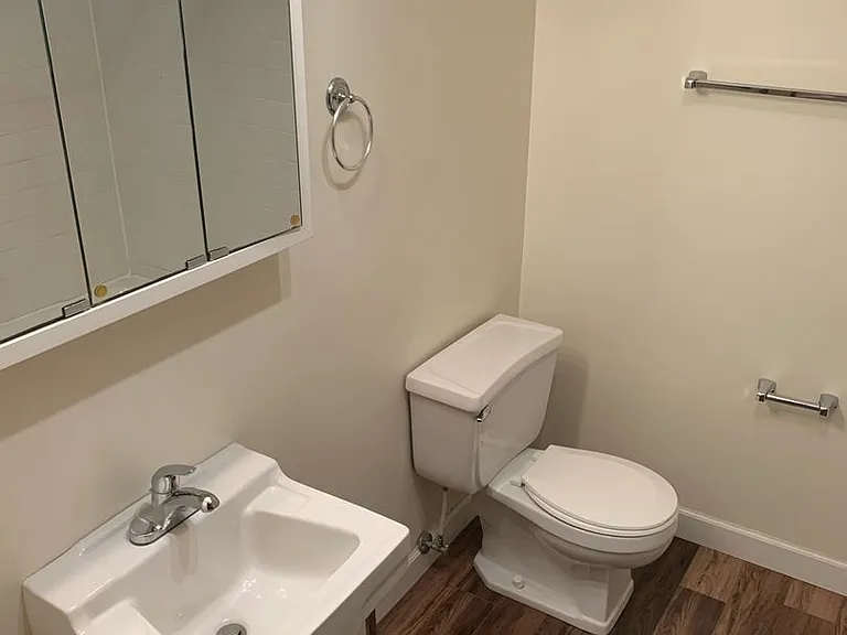 326 W Kenwood Dr #5 — Photo 14