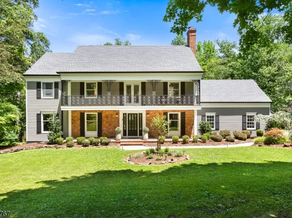 17 Sandalwood Dr, Warren Twp., NJ 07059