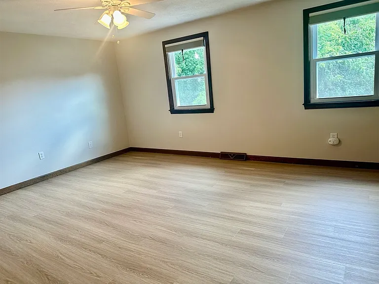 52 Frederick St #26 — Photo 19