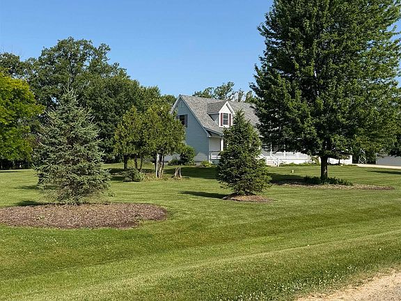 2nd image of 4453 Lone Oak Dr