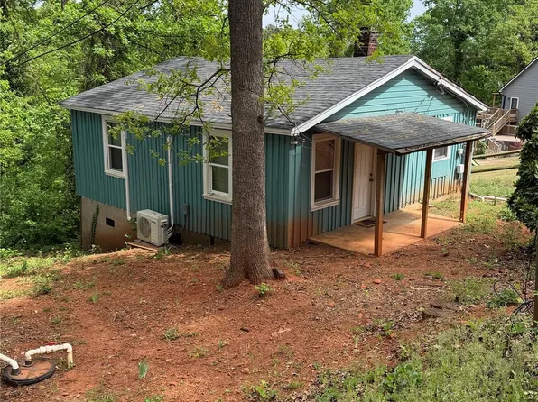 300/292 N Meridian St, Rutherfordton, NC 28139