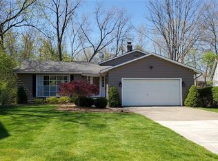 4622 S Lyn Cir, South Euclid, OH 44121