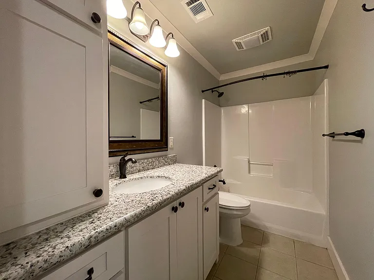 58224 Canal St #B — Photo 6