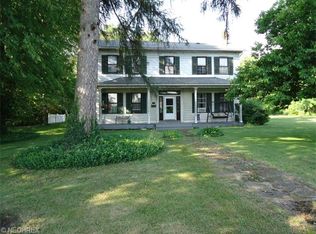 446 Pittsburgh St, Columbiana, OH 44408