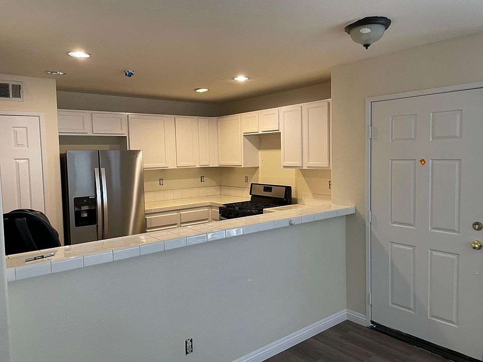 1st image of 25846 Iris Ave Unit C