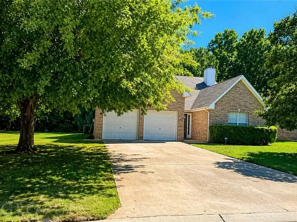 110 Bellington Dr, McDonough, GA 30253