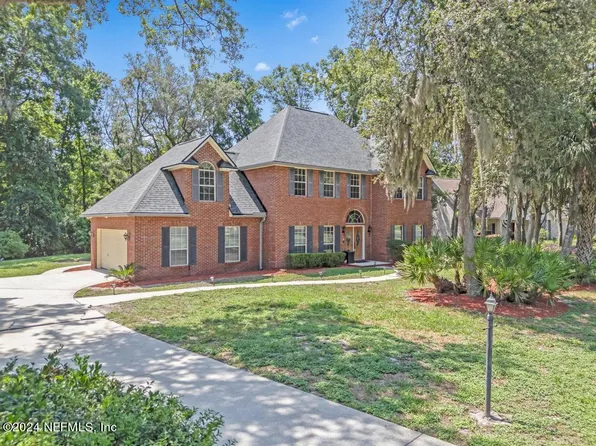 2233 HAWKCREST Drive E, St. Johns, FL 32259