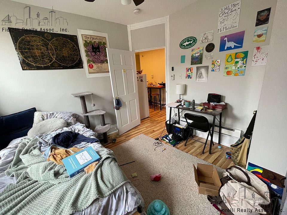2nd image of 117 Salem St #14