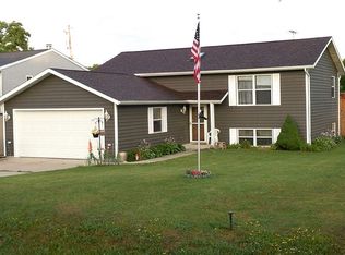 9544 11th Ave, Pleasant Prairie, WI 53158