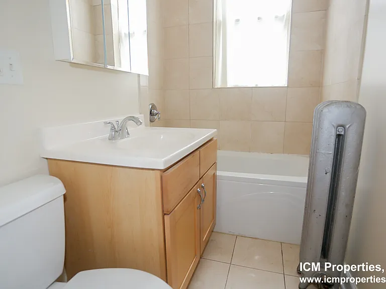 4730 N Winchester Ave #1 — Photo 8