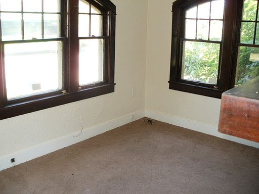 3rd image of 2046 Burroughs Dr