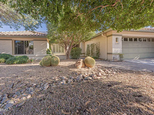 1917 E Orchid Ln, Green Valley, AZ 85614