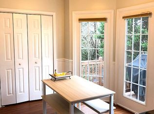 2238 Hummingbird Ln, Charlottesville, VA 22911