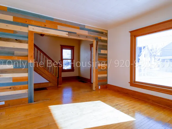 418 W Irving Ave, Oshkosh, WI 54901