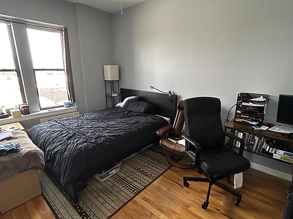 2nd image of 3941 N Monticello Ave APT 303