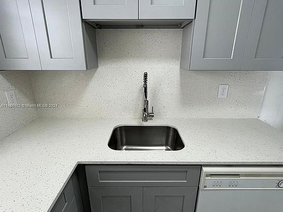 3rd image of 7125 Bonita Dr APT 301