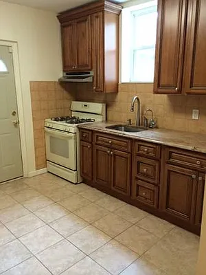 Rented by Lang Realty LLC | media 26