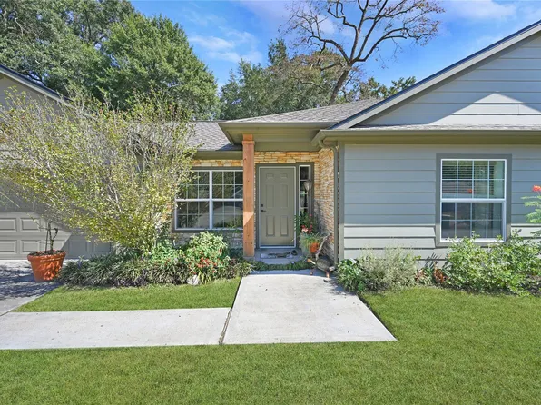 131 Kellyn Oaks Dr, Conroe, TX 77306