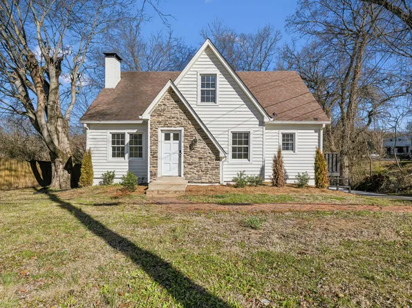 1010 Trotwood Ave, Columbia, TN 38401