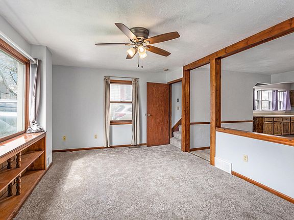 4th image of 174 McKinley Ave N
