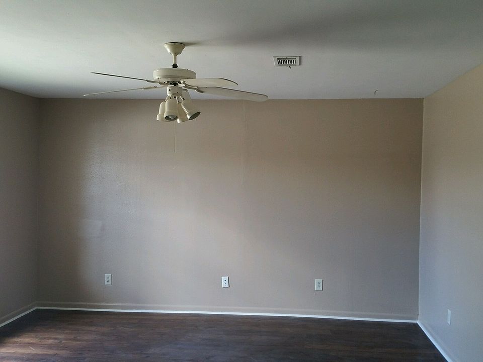 2nd image of 1811 Arnold Rd APT B