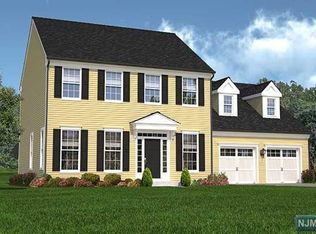 1 Bares Ct, Little Ferry, NJ 07643