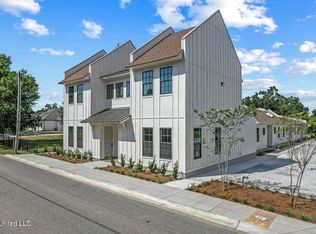 115 Menge Ave #12C, Pass Christian, MS 39571