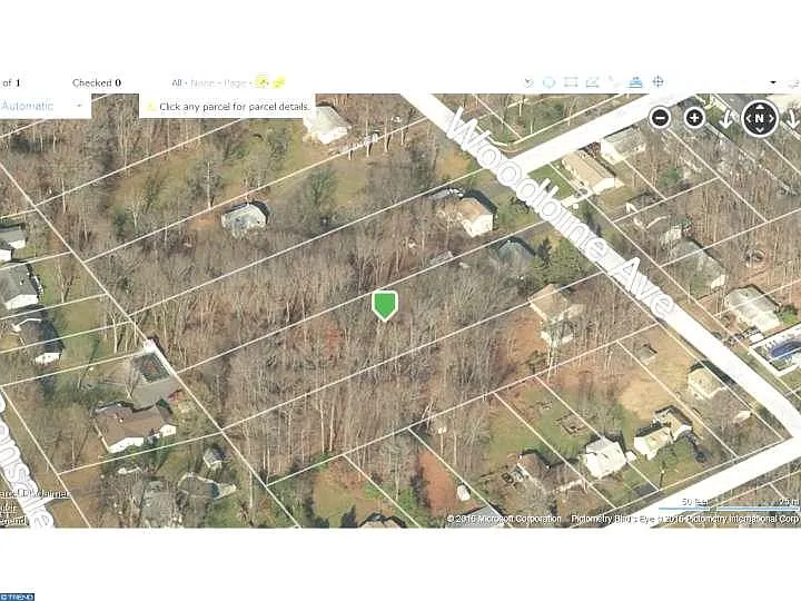 1350 Woodbine Ave photo 1