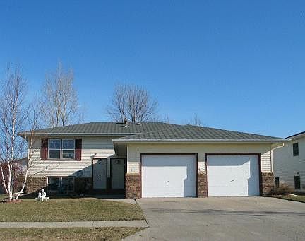 1st image of 833 Great Plains Ct
